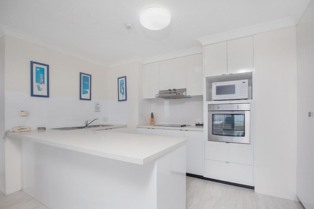 Pelican Sands Beach Resort Gold Coast Exterior foto