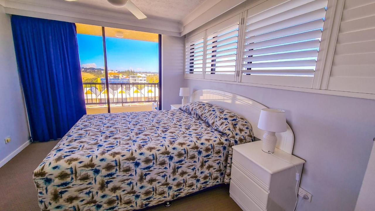 Pelican Sands Beach Resort Gold Coast Exterior foto