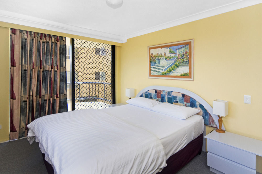 Pelican Sands Beach Resort Gold Coast Exterior foto